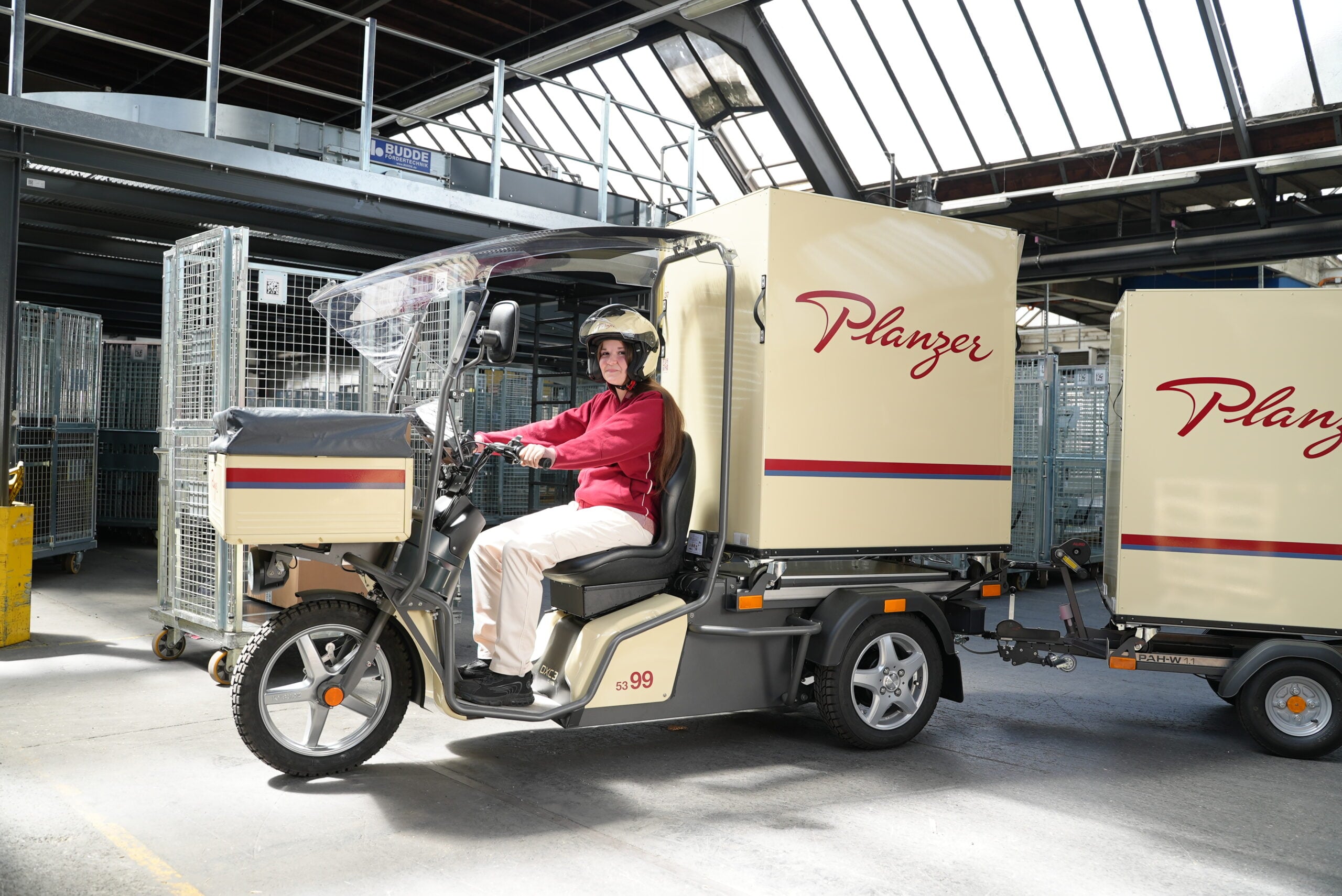 Nouveaux chevaux-vapeur électriques pour nos apprentis/-es en distribution